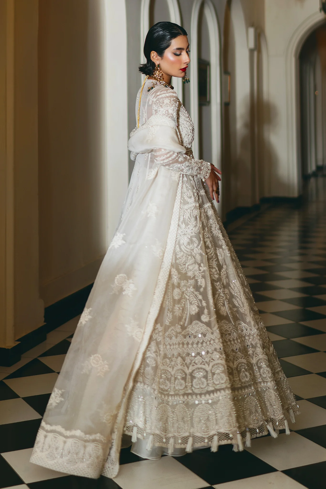 Lilly - Image 12